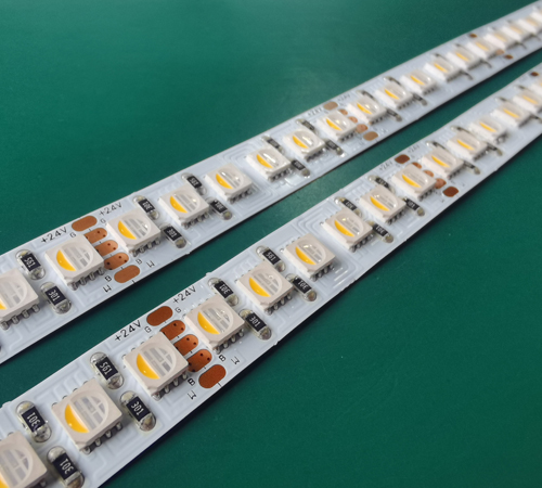 새로운 도착 2: 고품질 RGBW LED 스트립 조명 120leds 프로젝트 조명 기구.